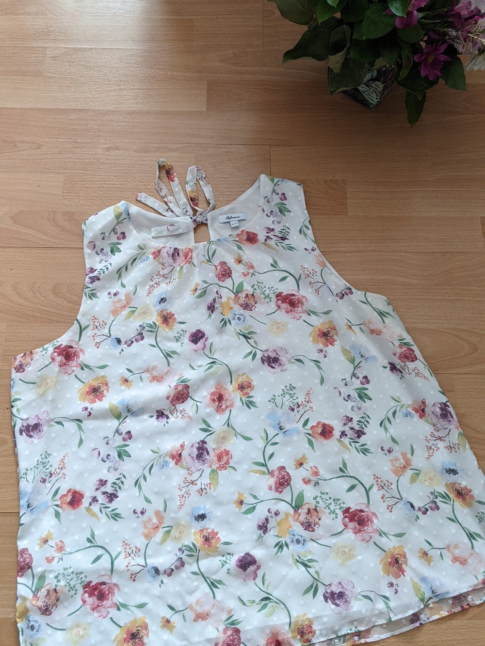 Reitmans White Floral Tie-Neck Sleeveless Camisole